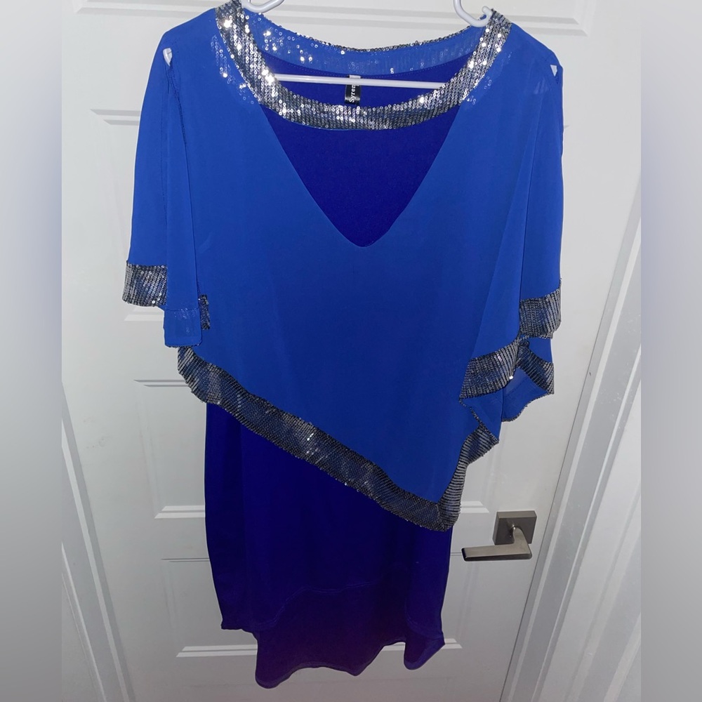 NWOT CajoleSyren Blue/Silver Dress with batwing shawl attached 4XL (Fits 2X)